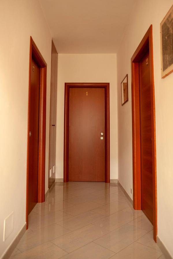 Bed & Breakfast Le Piazze Cori ภายนอก รูปภาพ